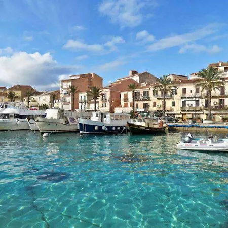 La Maddalena, Tra Centro E Isola Caprera *